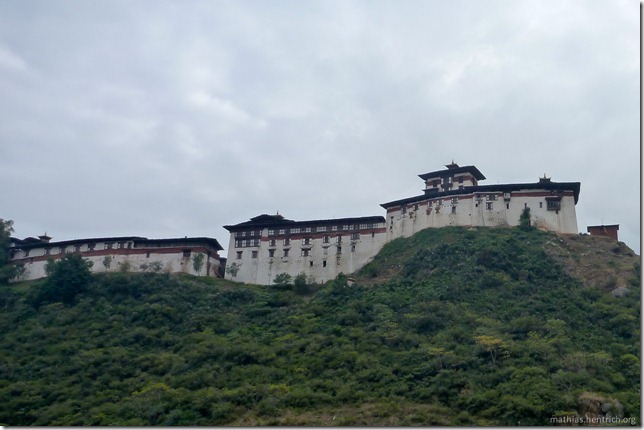 101121_P1030530_Bhutan, Wangdue Phodrang, Wangdue Phodrang Dzong, Aussenansicht