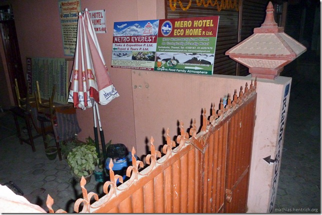 101125_P1030744_Nepal, Kathmandu, Hotelunterkuft, verschlossene Tür